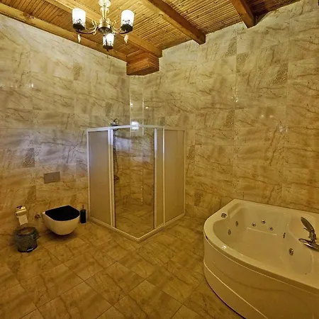 Begam Butik 3* أفانوس